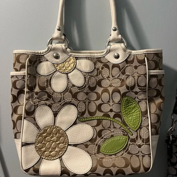 Coach | Bags | Beautiful Coach Daisy Bleeker Signature Rare